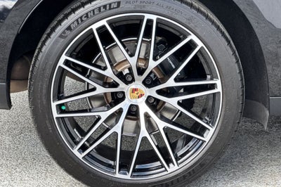 2022 Porsche Macan .