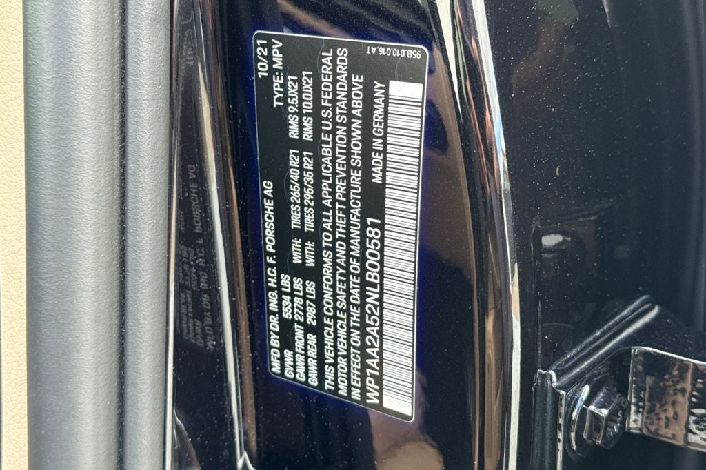 2022 Porsche Macan .