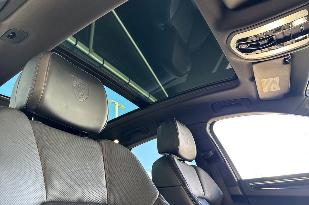 2021 Porsche Macan .