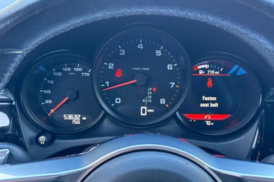 2018 Porsche Macan Base