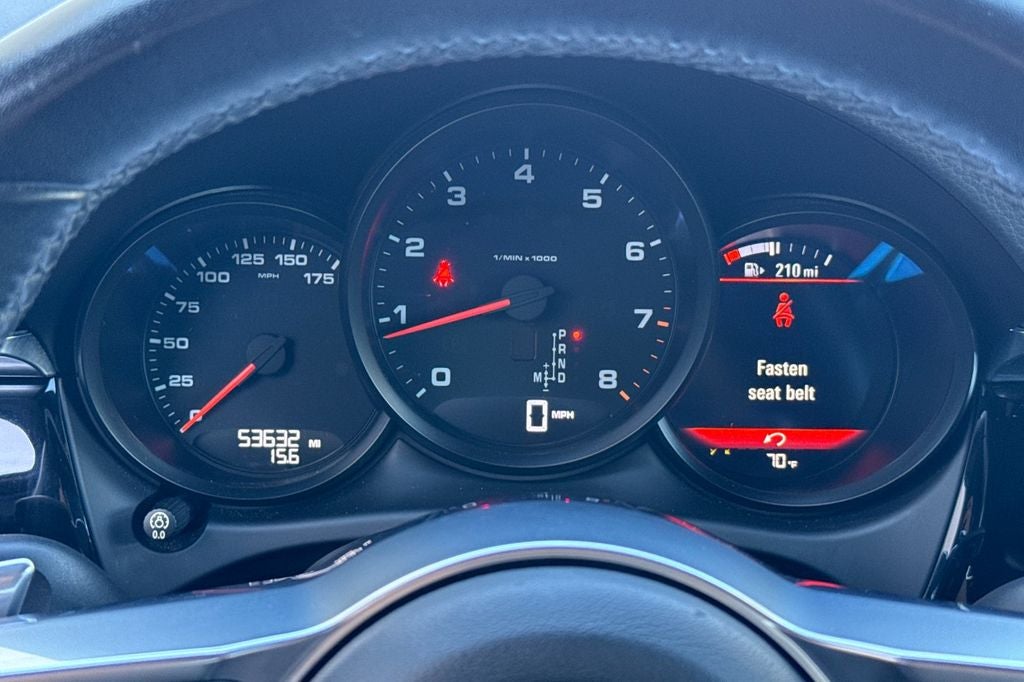 2018 Porsche Macan Base