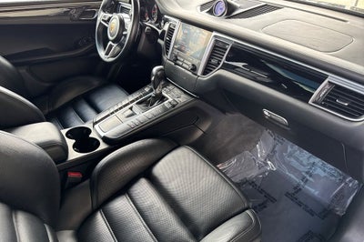 2018 Porsche Macan Turbo