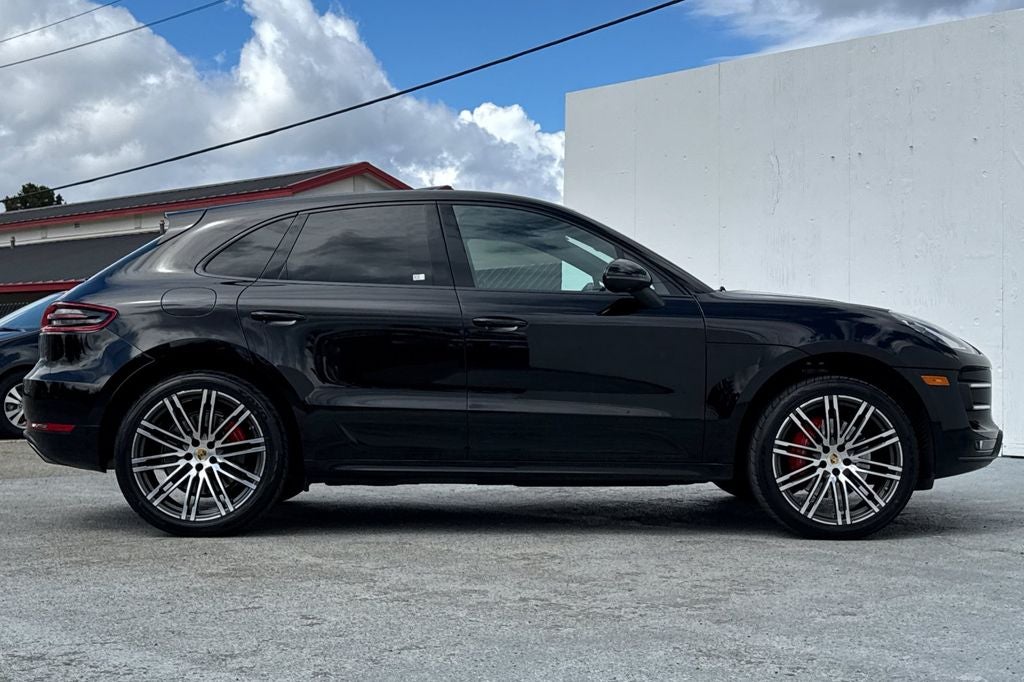 2018 Porsche Macan Turbo