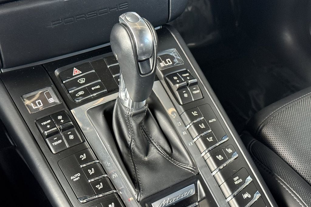 2018 Porsche Macan Turbo