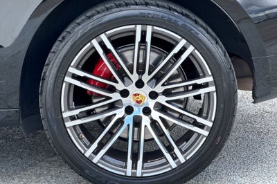 2018 Porsche Macan Turbo