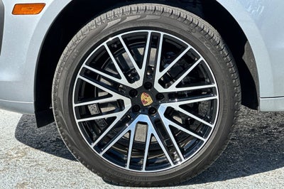 2024 Porsche Macan GTS