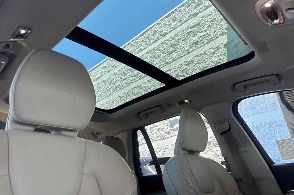 2019 Volvo XC90 T5 Momentum