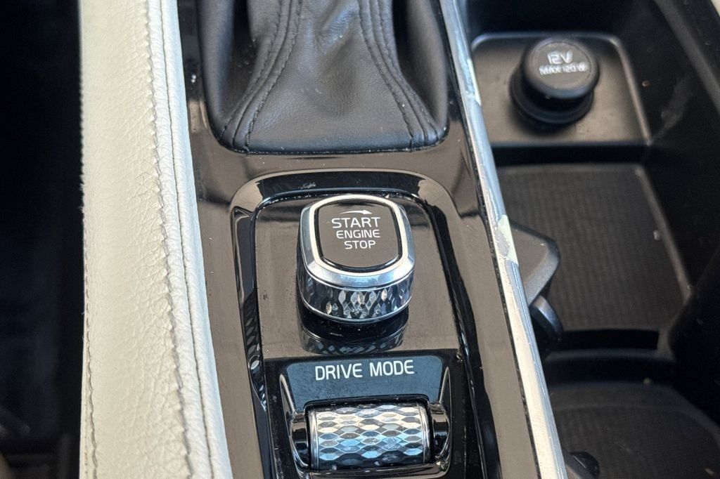 2019 Volvo XC90 T5 Momentum