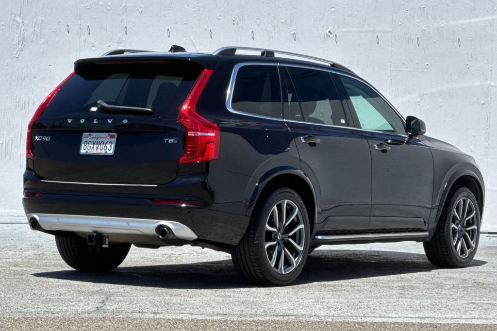 2019 Volvo XC90 T5 Momentum