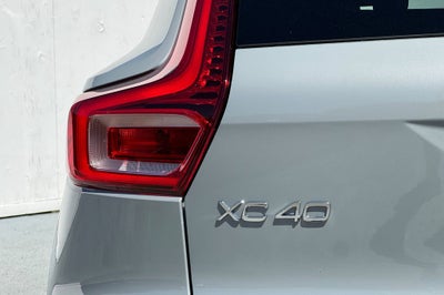 2024 Volvo XC40 B5 Plus Dark Theme