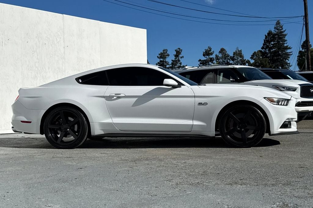 2017 Ford Mustang GT