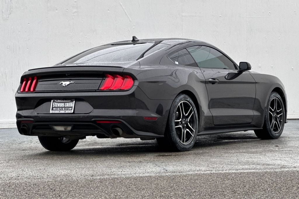 2022 Ford Mustang EcoBoost Premium