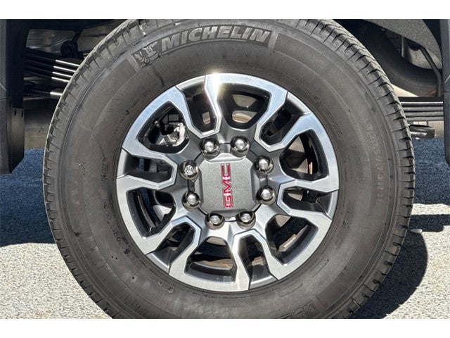 2024 GMC Sierra 2500HD SLT