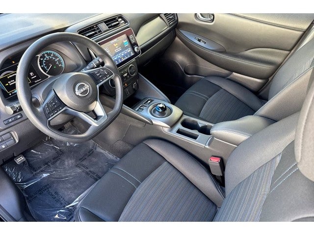 2025 Nissan Leaf S