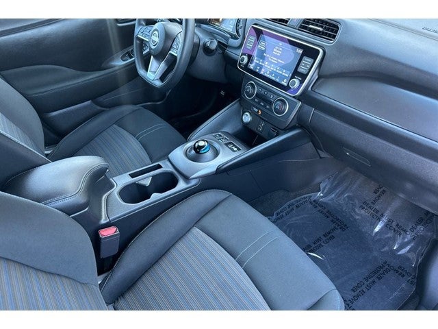 2025 Nissan Leaf S