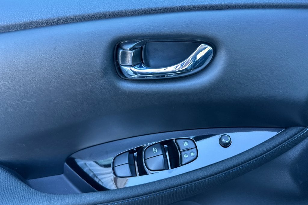 2023 Nissan Leaf SV Plus