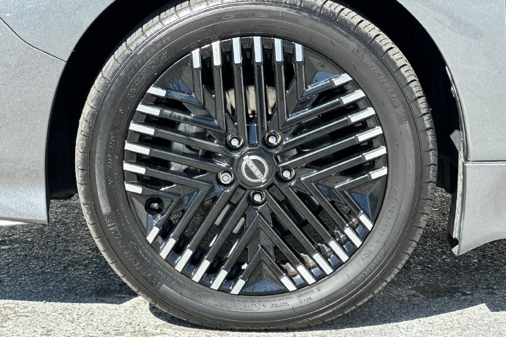 2023 Nissan Leaf SV Plus