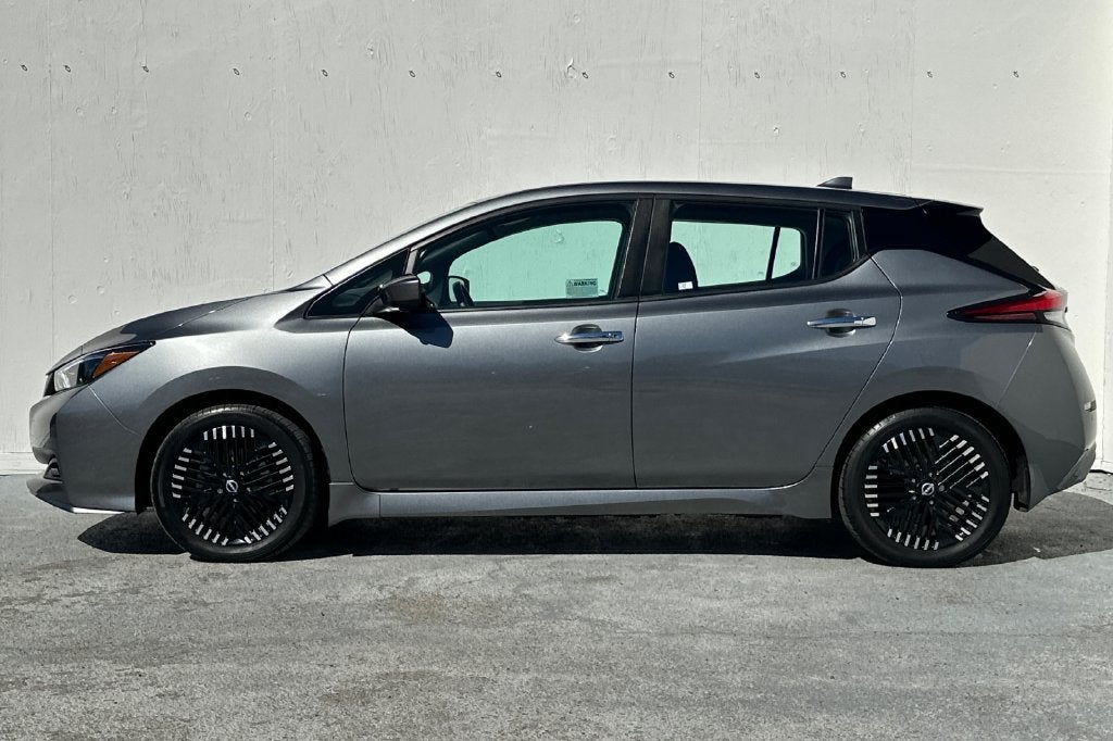 2023 Nissan Leaf SV Plus