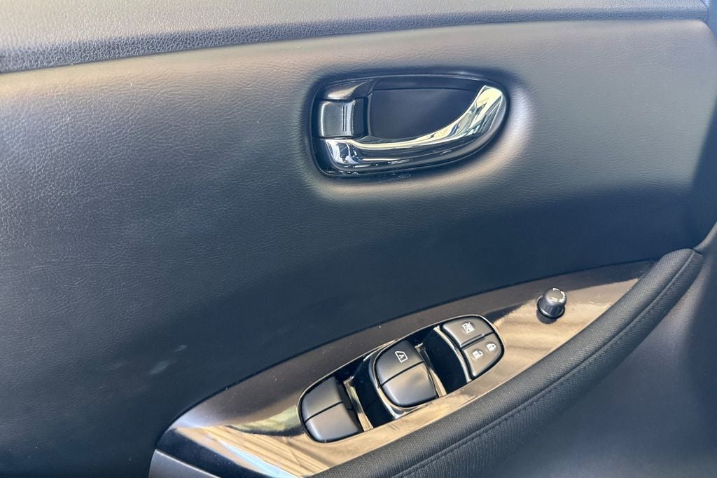 2025 Nissan Leaf SV Plus