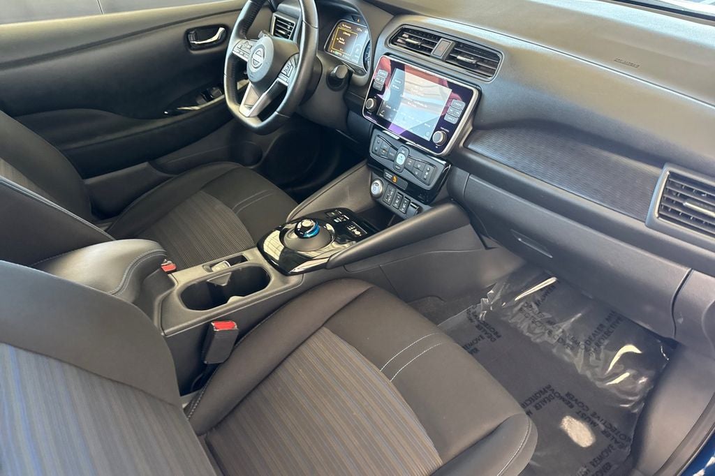 2025 Nissan Leaf SV Plus