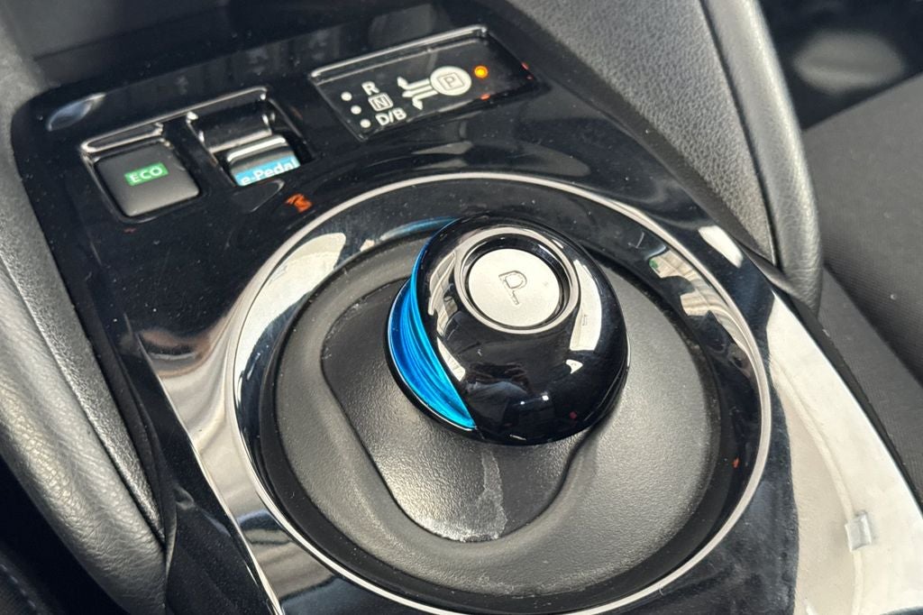 2025 Nissan Leaf SV Plus