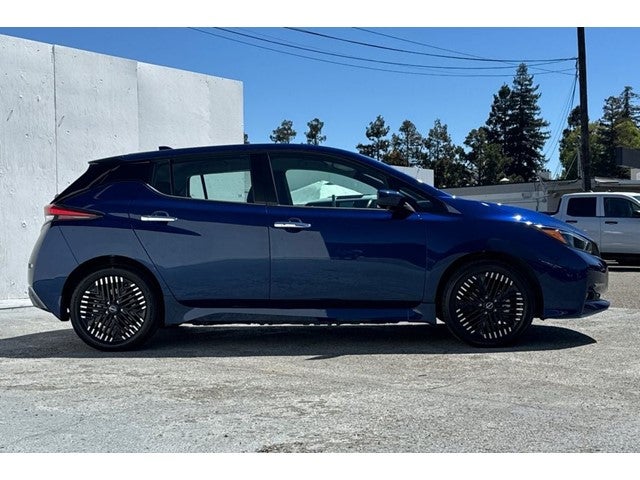 2025 Nissan Leaf SV Plus