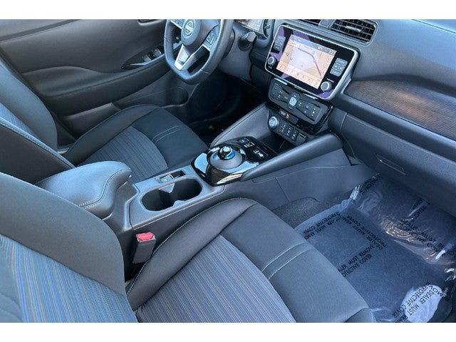 2025 Nissan Leaf SV Plus