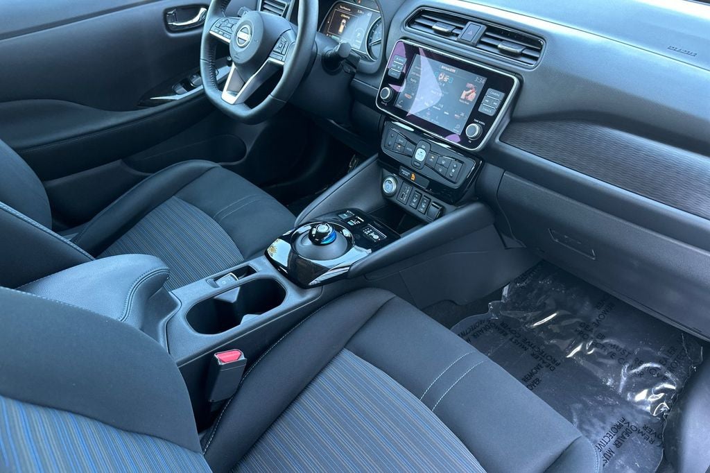 2023 Nissan Leaf SV Plus