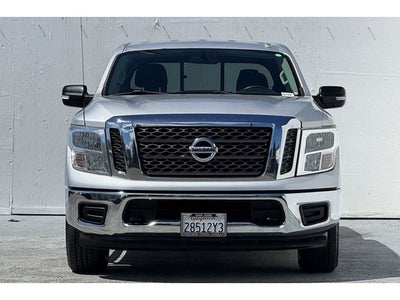2017 Nissan Titan SV