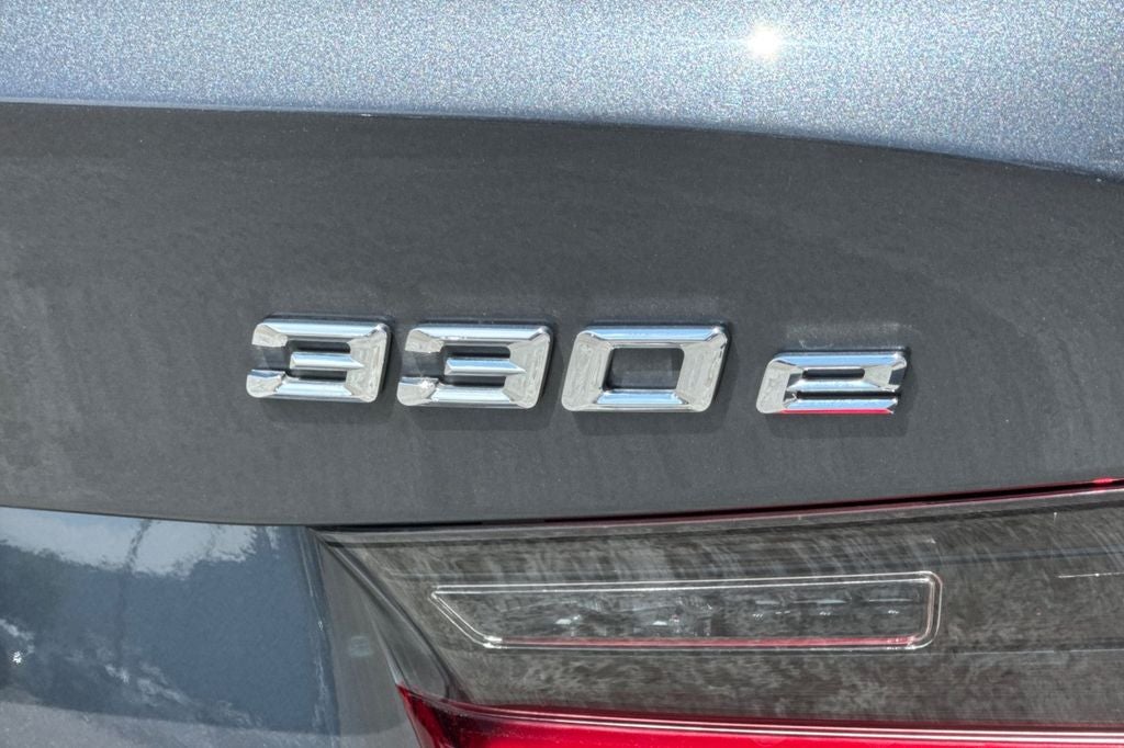 2021 BMW 3 Series 330e iPerformance