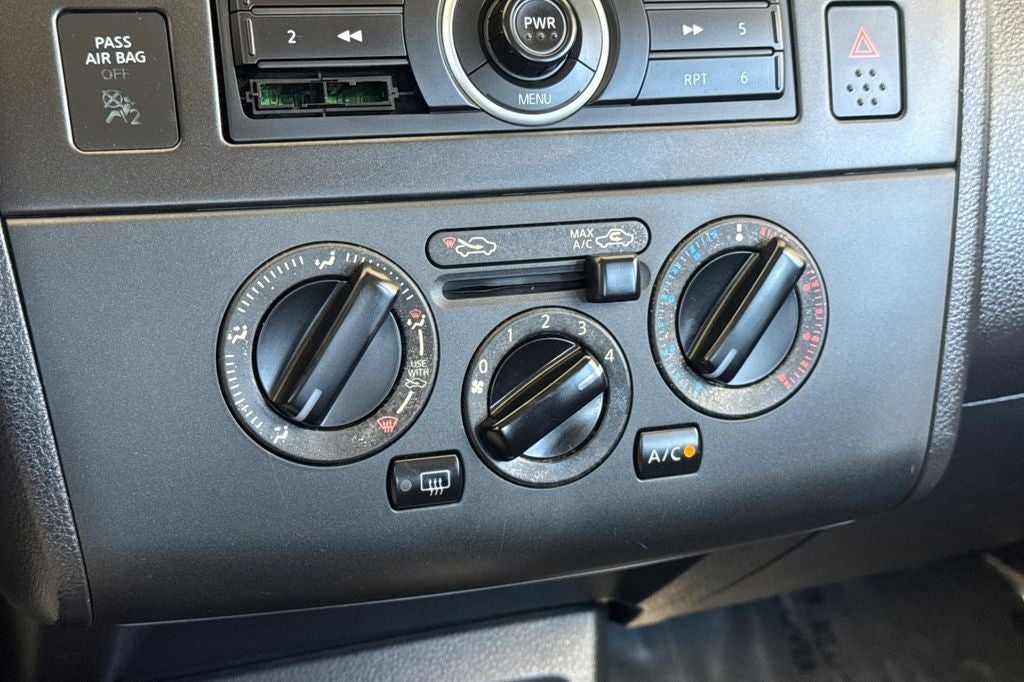 2009 Nissan Versa 1.8 S