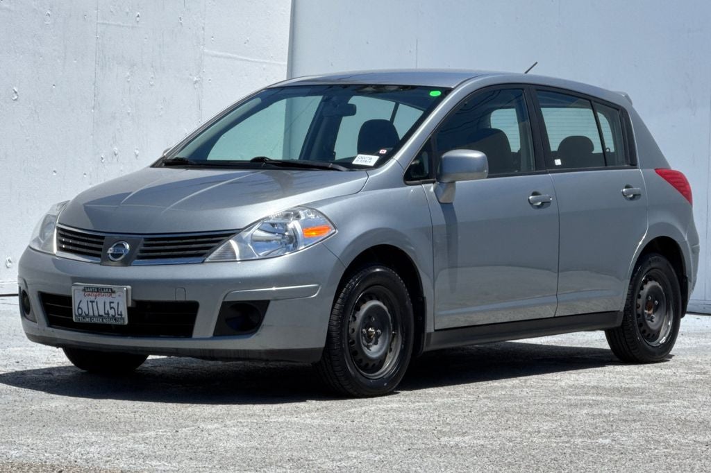 2009 Nissan Versa 1.8 S