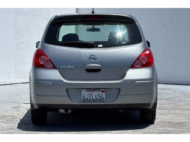 2009 Nissan Versa 1.8 S