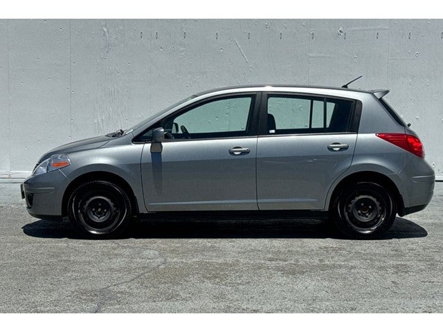 2009 Nissan Versa 1.8 S