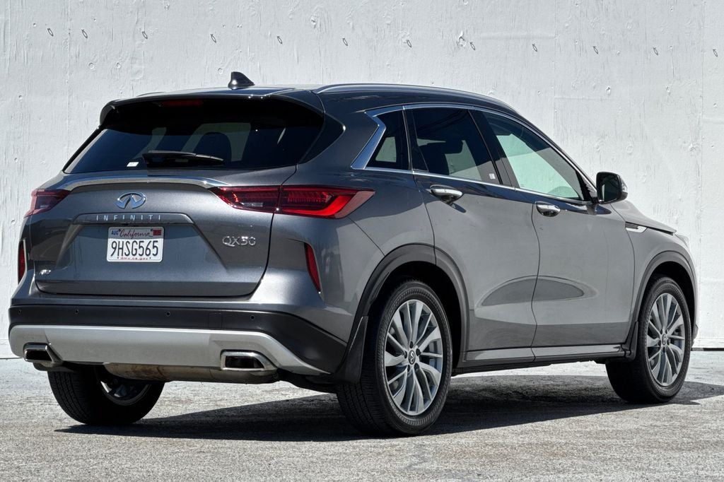 2023 INFINITI QX50 LUXE AWD