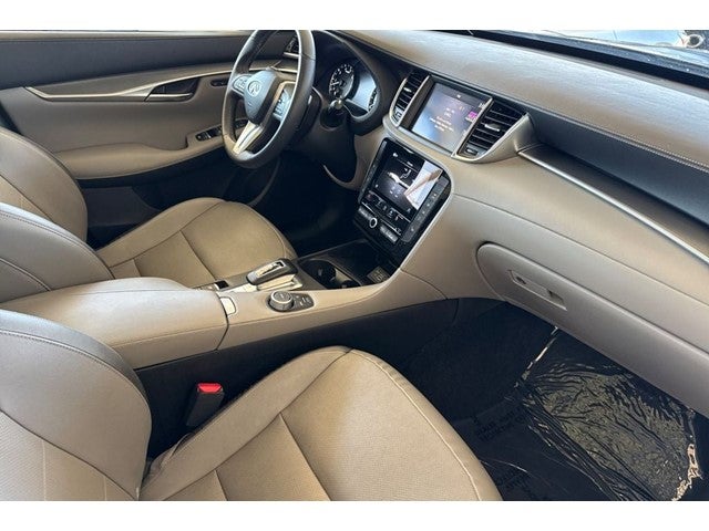 2023 INFINITI QX50 LUXE AWD