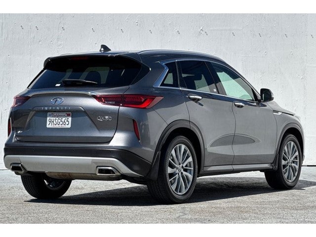 2023 INFINITI QX50 LUXE AWD