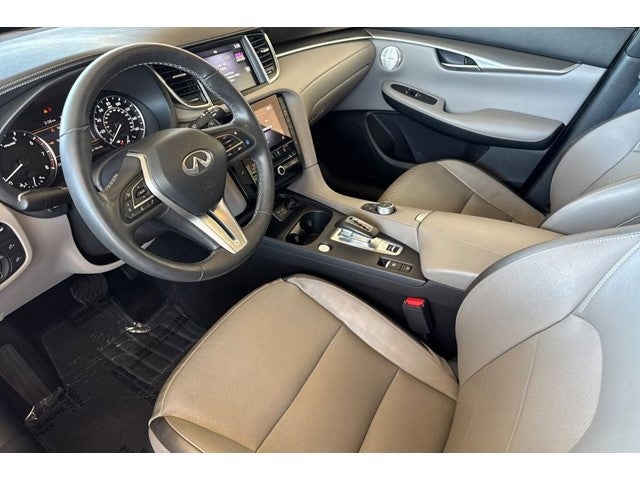 2023 INFINITI QX50 LUXE AWD