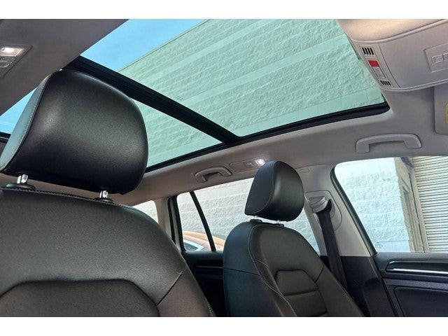 2017 Volkswagen Golf SportWagen SEL