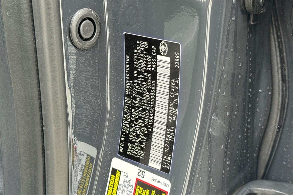 2025 Toyota Camry SE