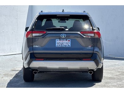 2022 Toyota RAV4 Hybrid SE