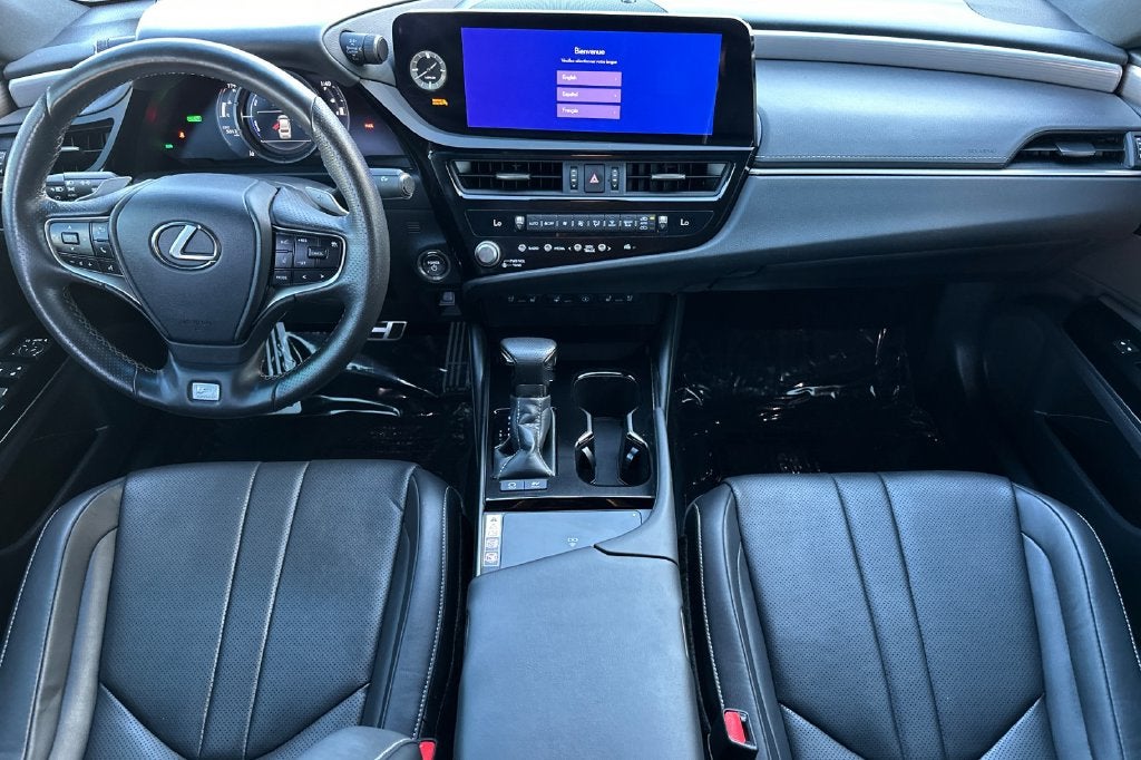2024 Lexus ES 300h F SPORT Handling