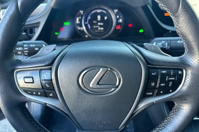 2024 Lexus ES 300h F SPORT Handling