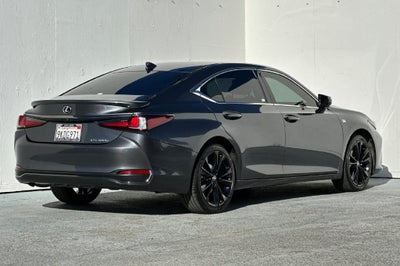 2024 Lexus ES 300h F SPORT Handling