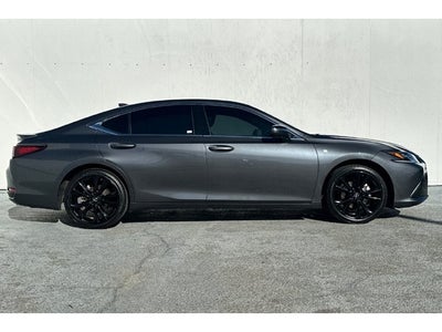 2024 Lexus ES 300h F SPORT Handling