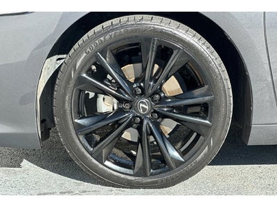 2024 Lexus ES 300h F SPORT Handling
