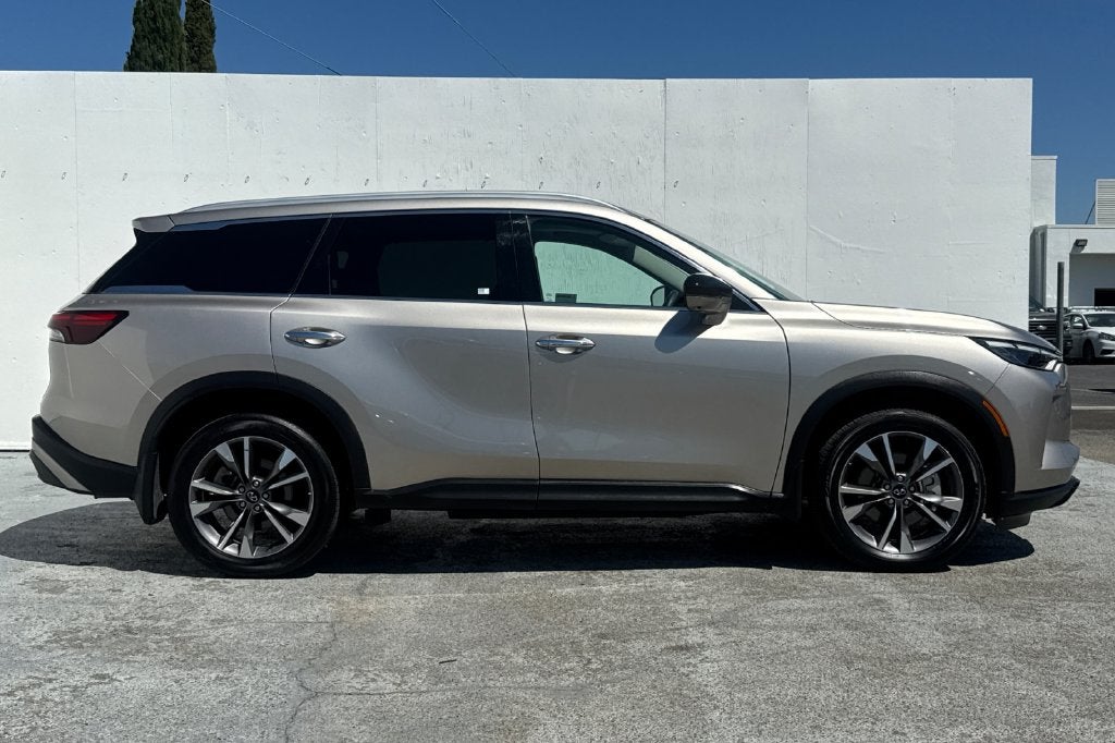 2025 INFINITI QX60 Luxe FWD
