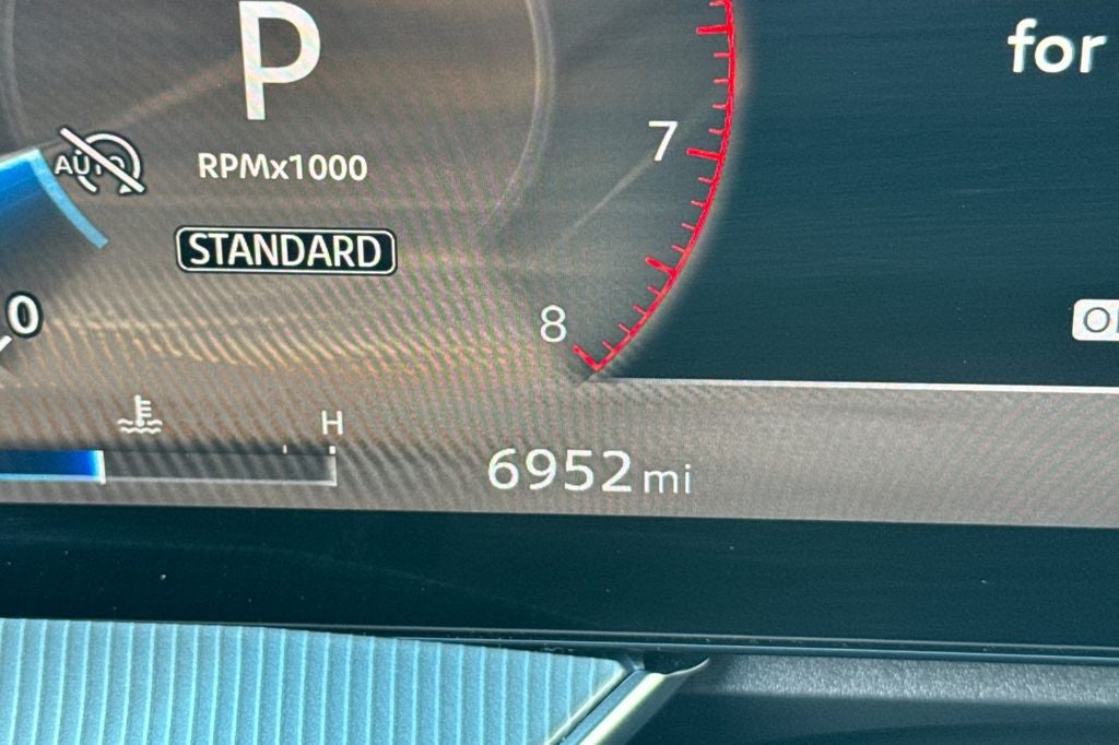 2025 Nissan Murano SL
