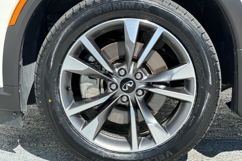 2023 INFINITI QX60 LUXE FWD