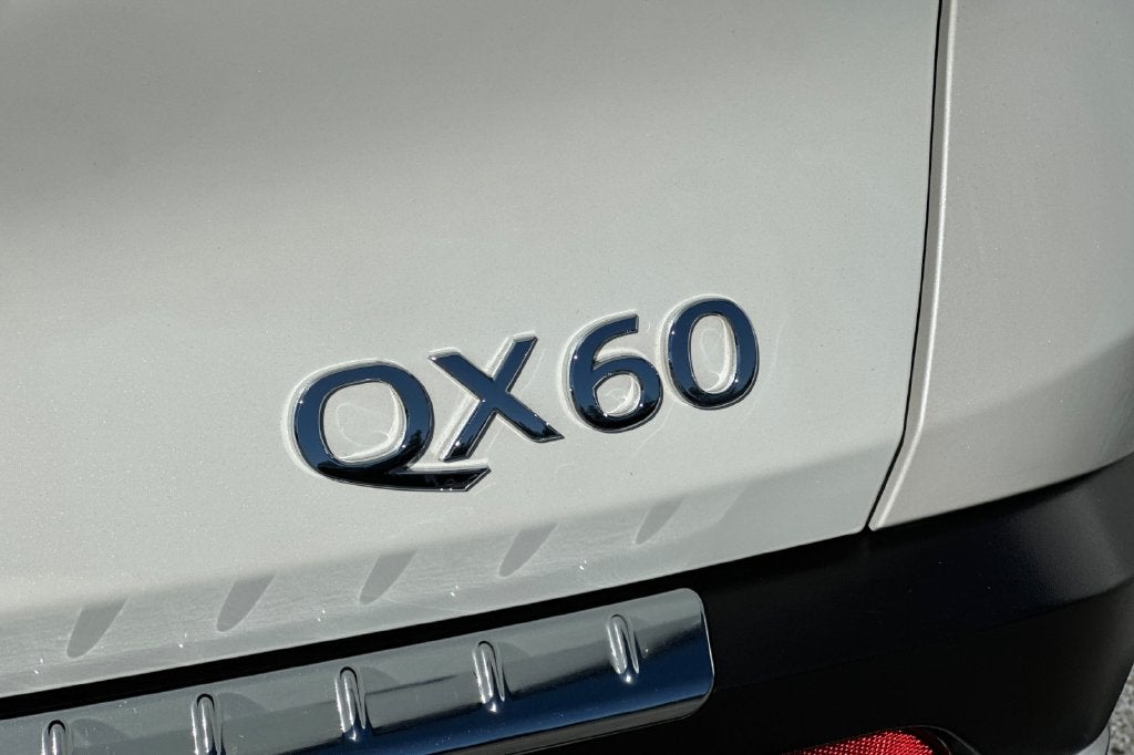 2023 INFINITI QX60 LUXE FWD